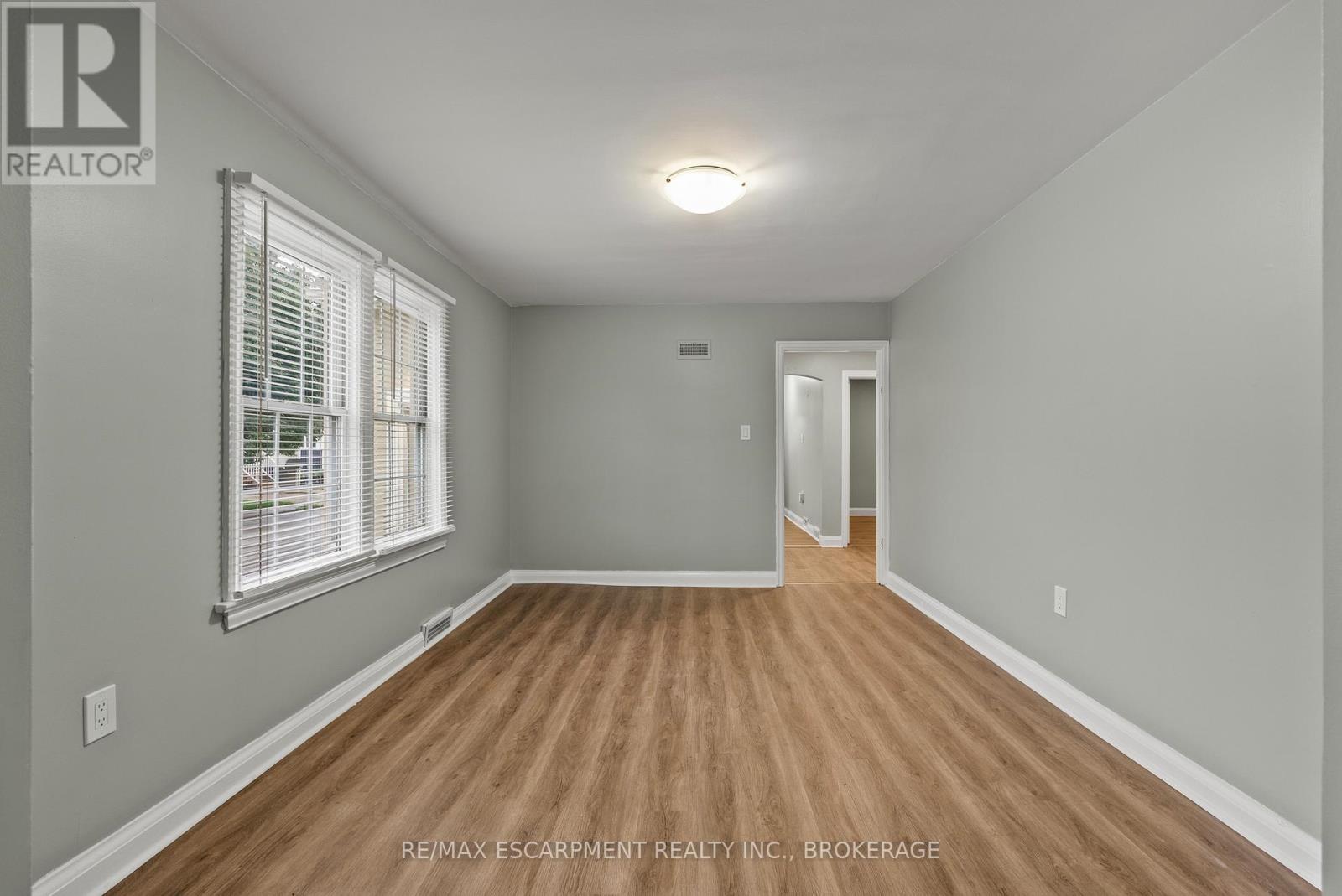 Main - 1 Linwood Street, St. Catharines, Ontario  L2N 2H4 - Photo 7 - X13681882