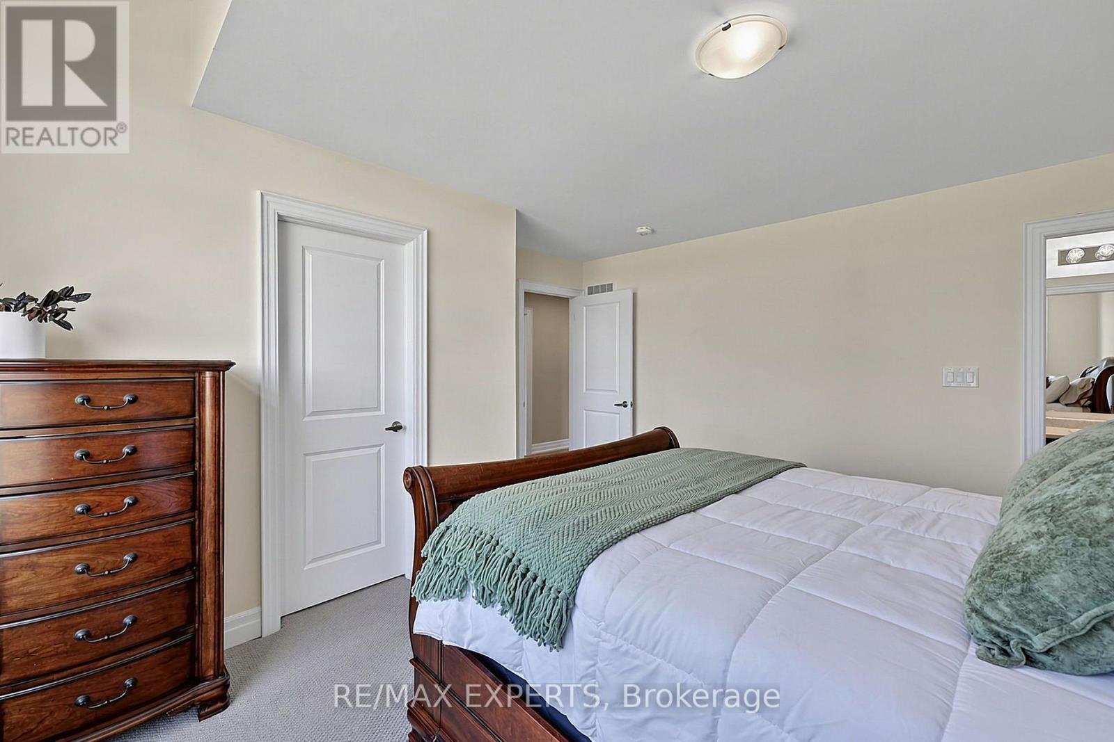 222 Mapleside Drive, Wasaga Beach, Ontario  L9Z 0L4 - Photo 31 - S13681848