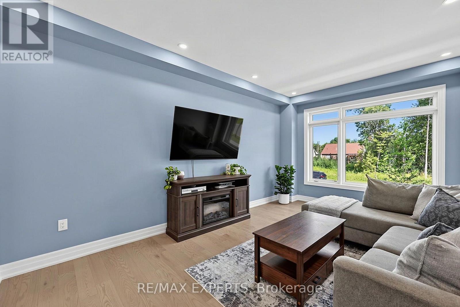 222 Mapleside Drive, Wasaga Beach, Ontario  L9Z 0L4 - Photo 6 - S13681848