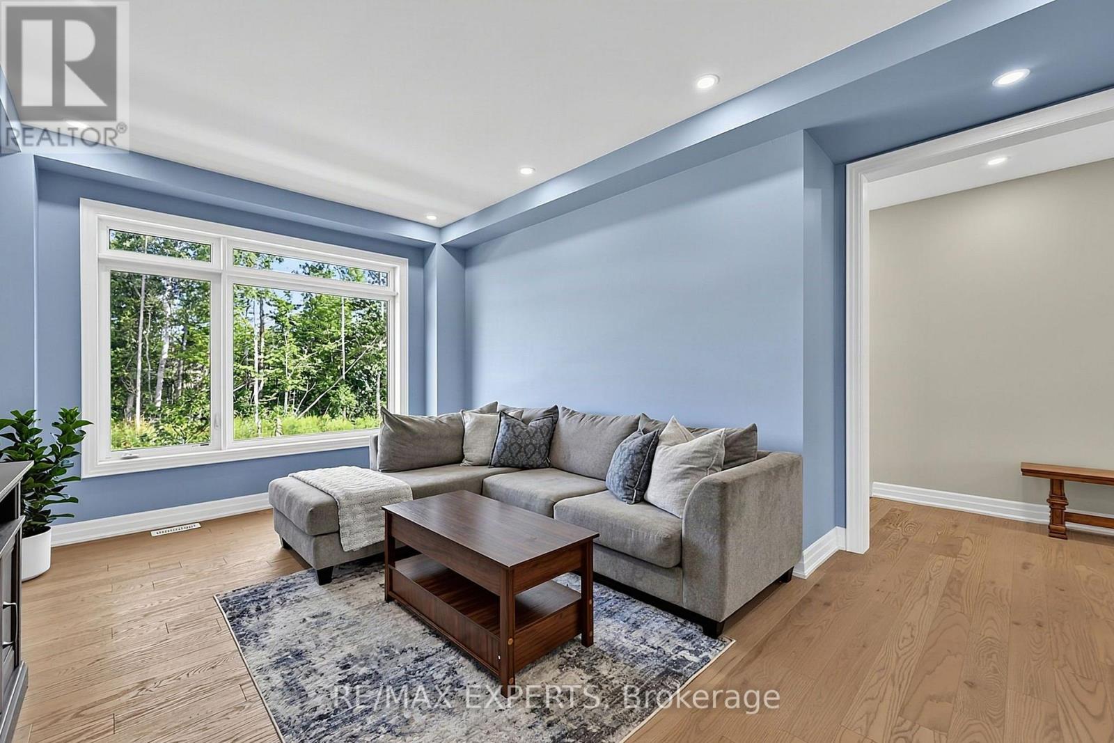 222 Mapleside Drive, Wasaga Beach, Ontario  L9Z 0L4 - Photo 7 - S13681848
