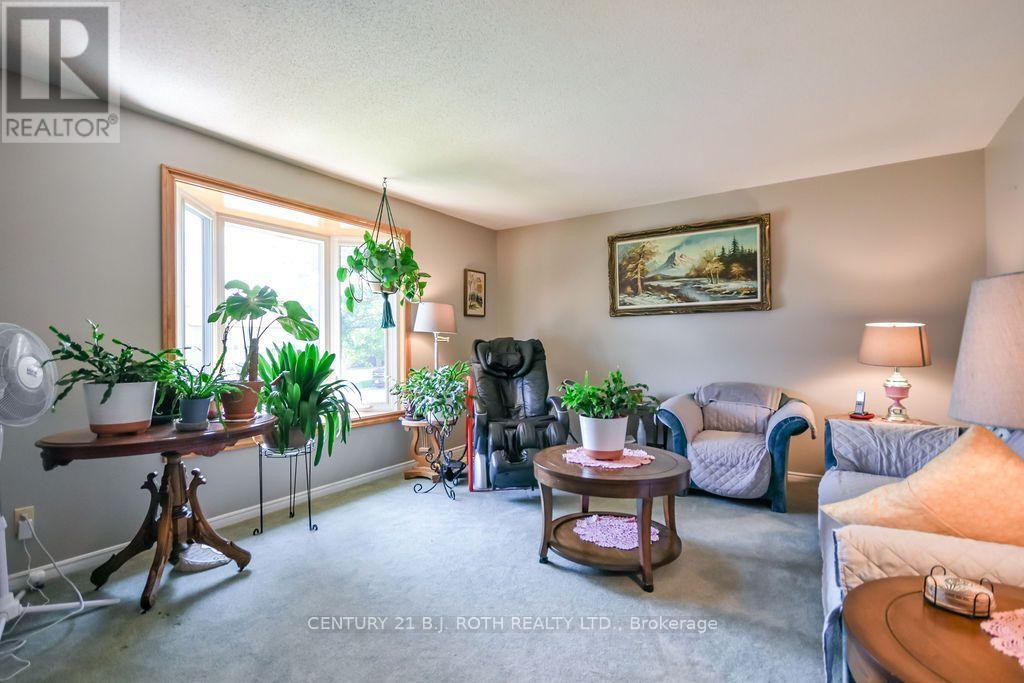 21 Korlea Crescent, Orillia, Ontario L3V 7K3 - Photo 5 - S13681852