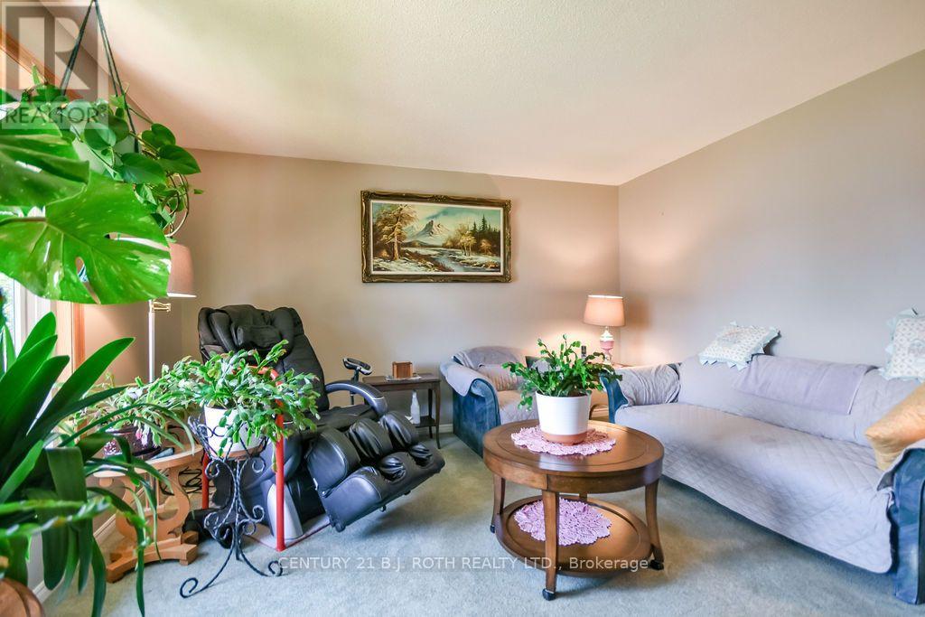 21 Korlea Crescent, Orillia, Ontario L3V 7K3 - Photo 6 - S13681852