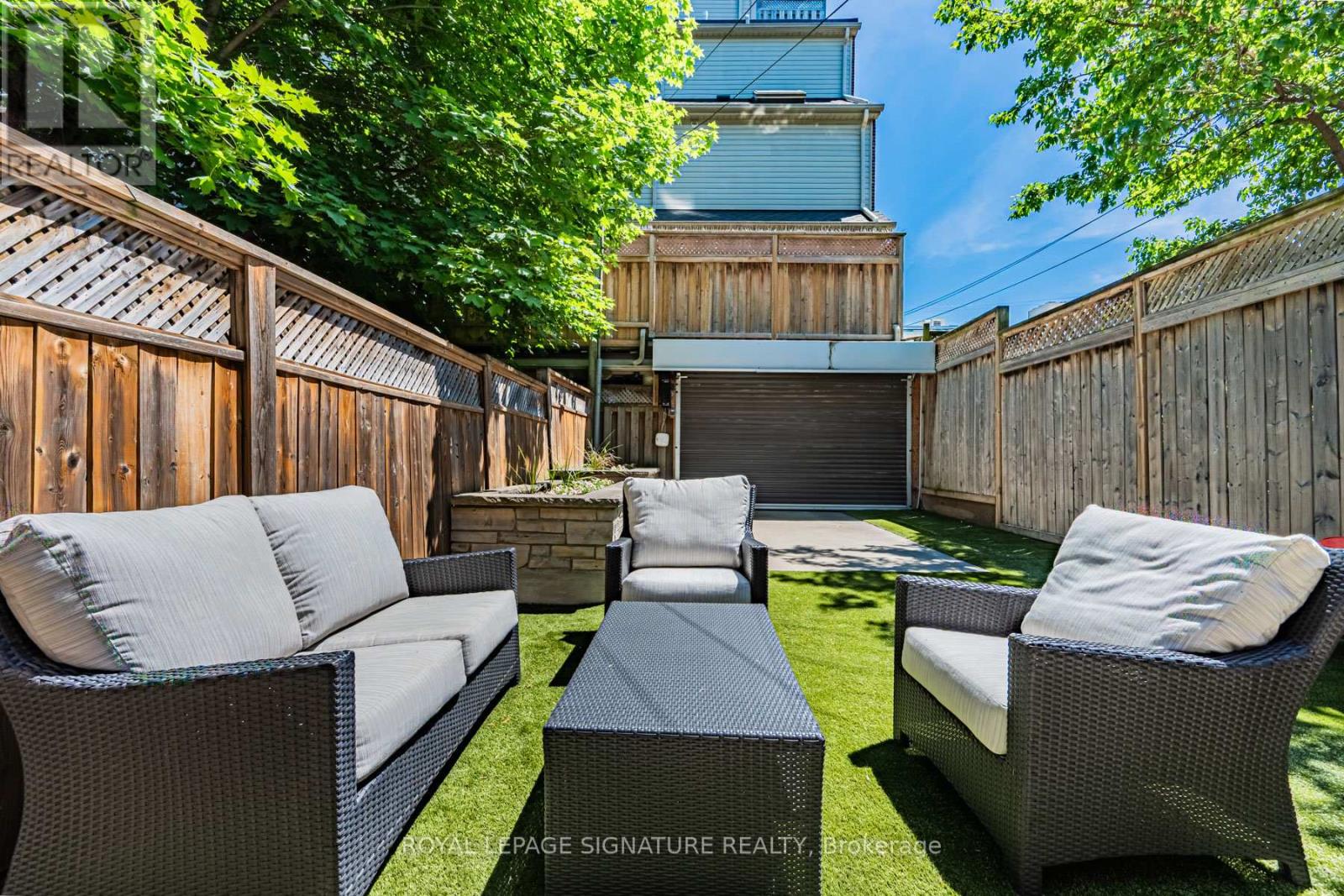 79 Pendrith Street, Toronto, Ontario  M6G 1R8 - Photo 41 - W13681802