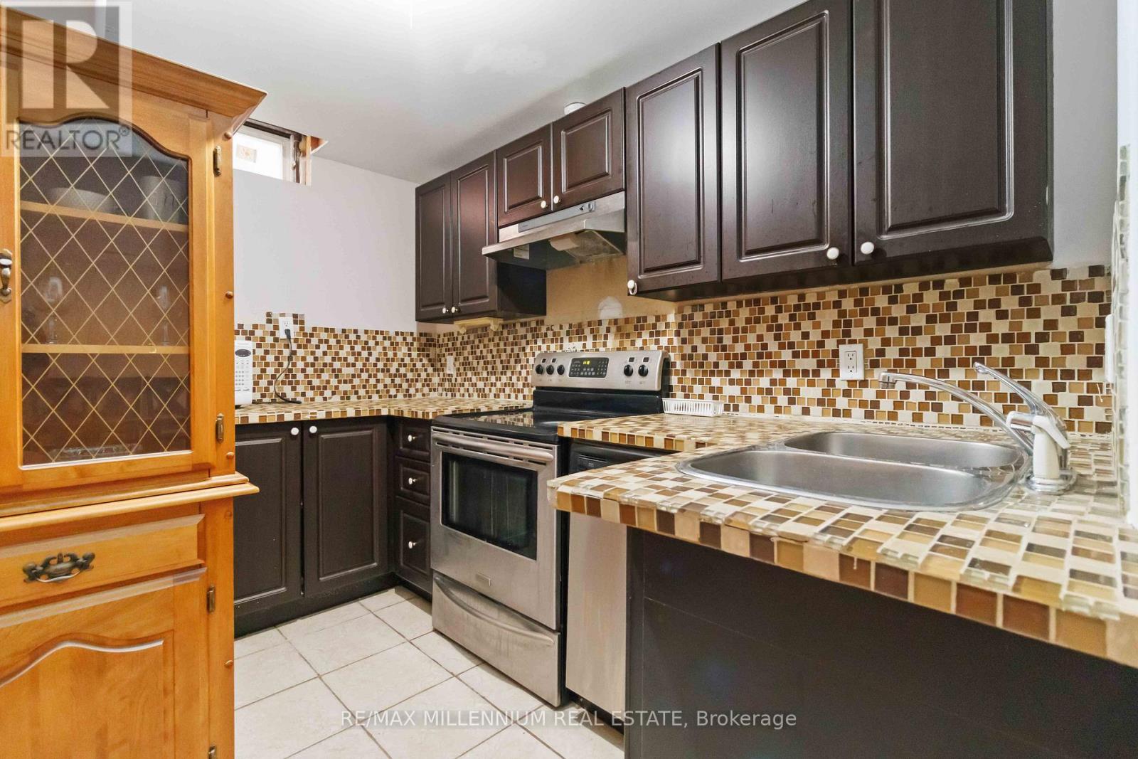 Bsmt - 6575 Alderwood Trail, Mississauga, Ontario  L5N 6W3 - Photo 12 - W13681830