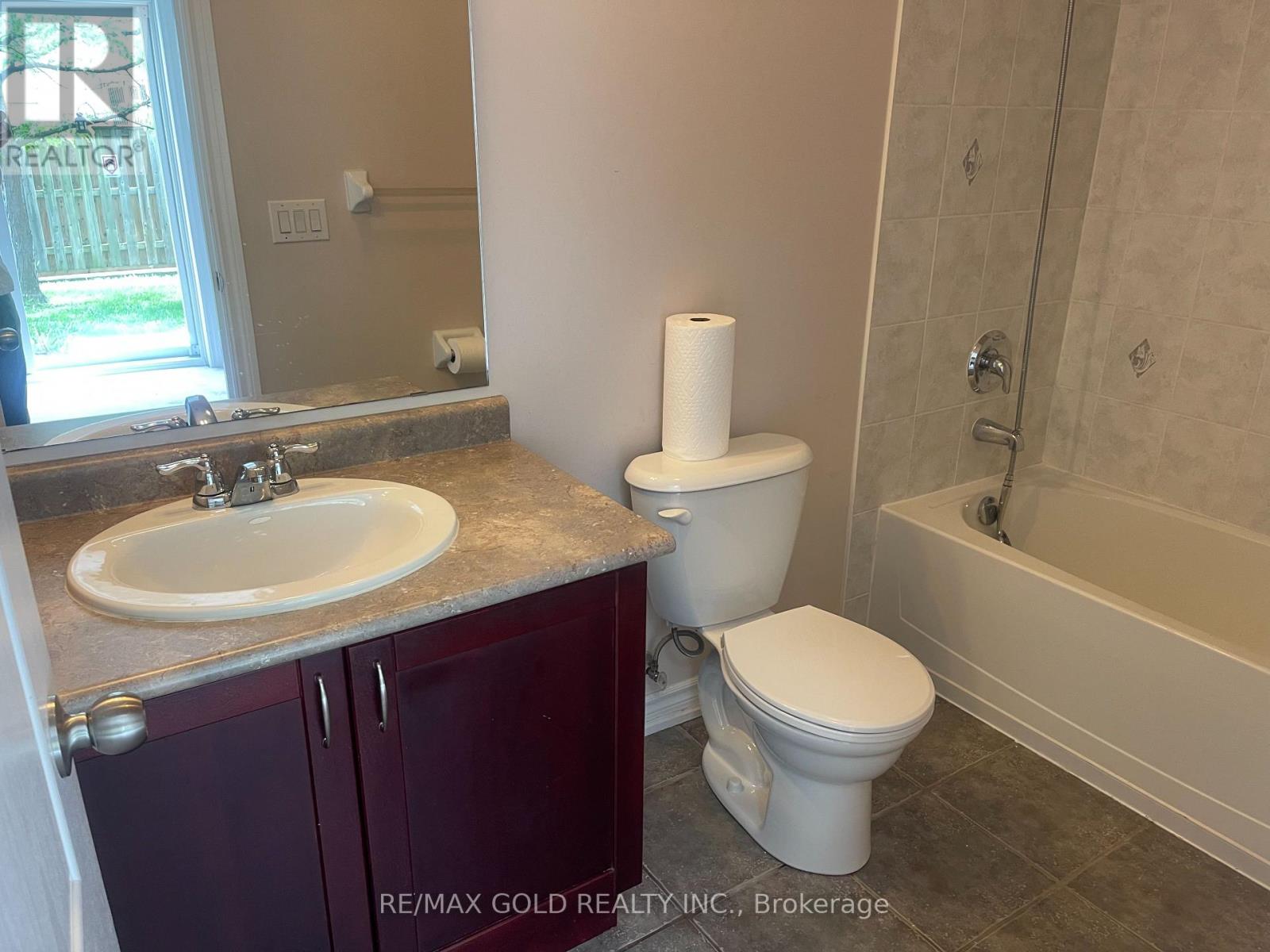 6 Cailiff Street, Brampton, Ontario  L6Y 0P9 - Photo 13 - W13681840