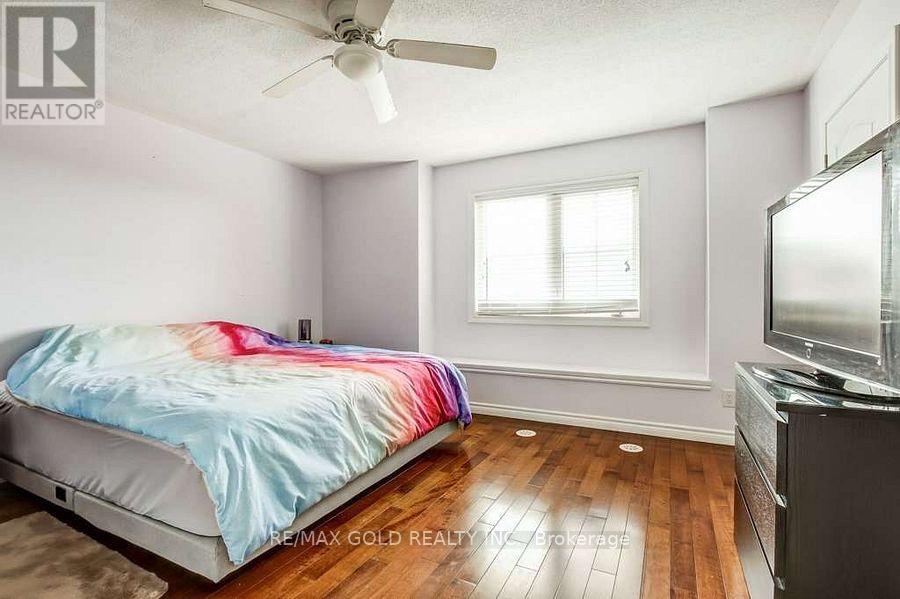 6 Cailiff Street, Brampton, Ontario  L6Y 0P9 - Photo 6 - W13681840