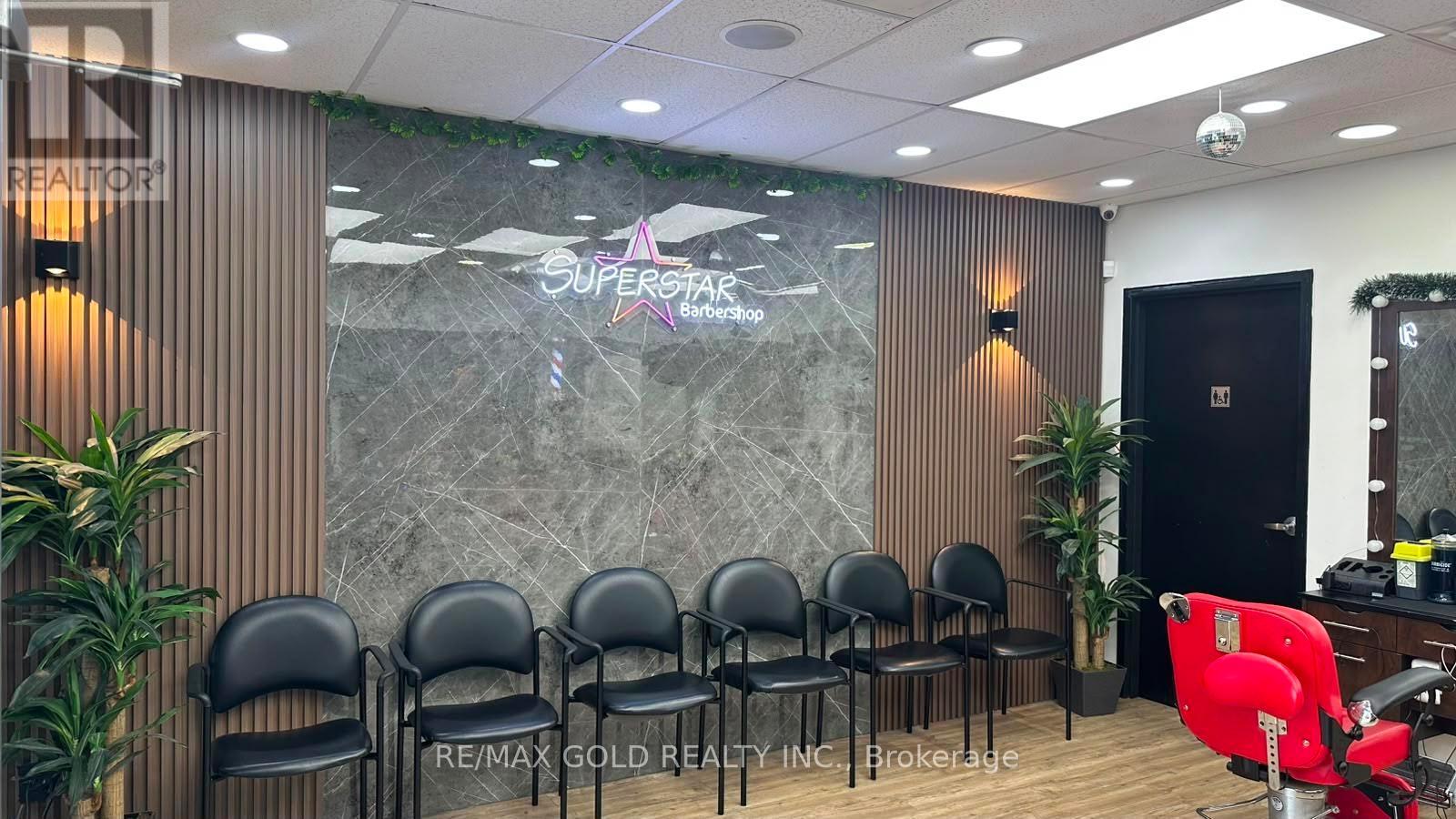 2 - 24 Dundas Street E, Mississauga, Ontario  L5A 1W2 - Photo 7 - W13681866