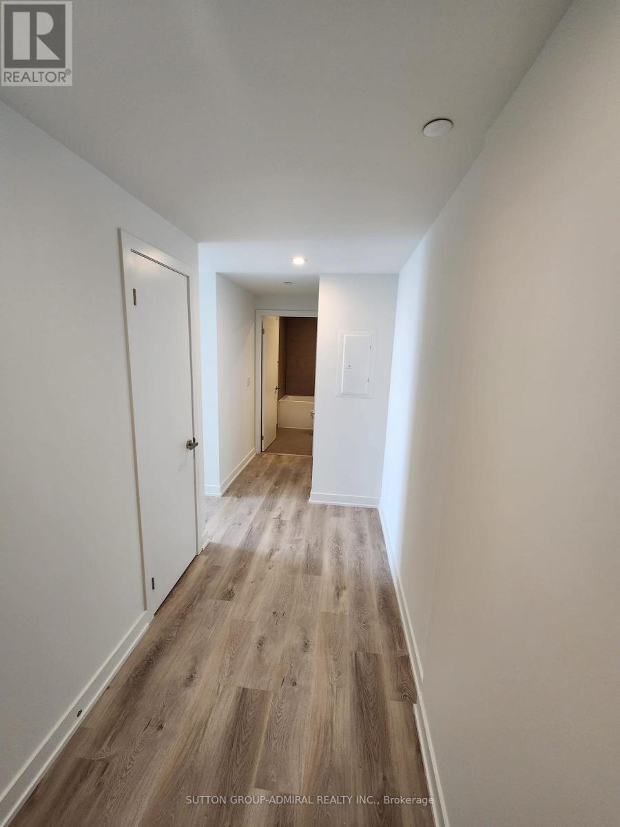2308 - 370 Martha Street, Burlington, Ontario L7R 2P7 - Photo 3 - W13682040