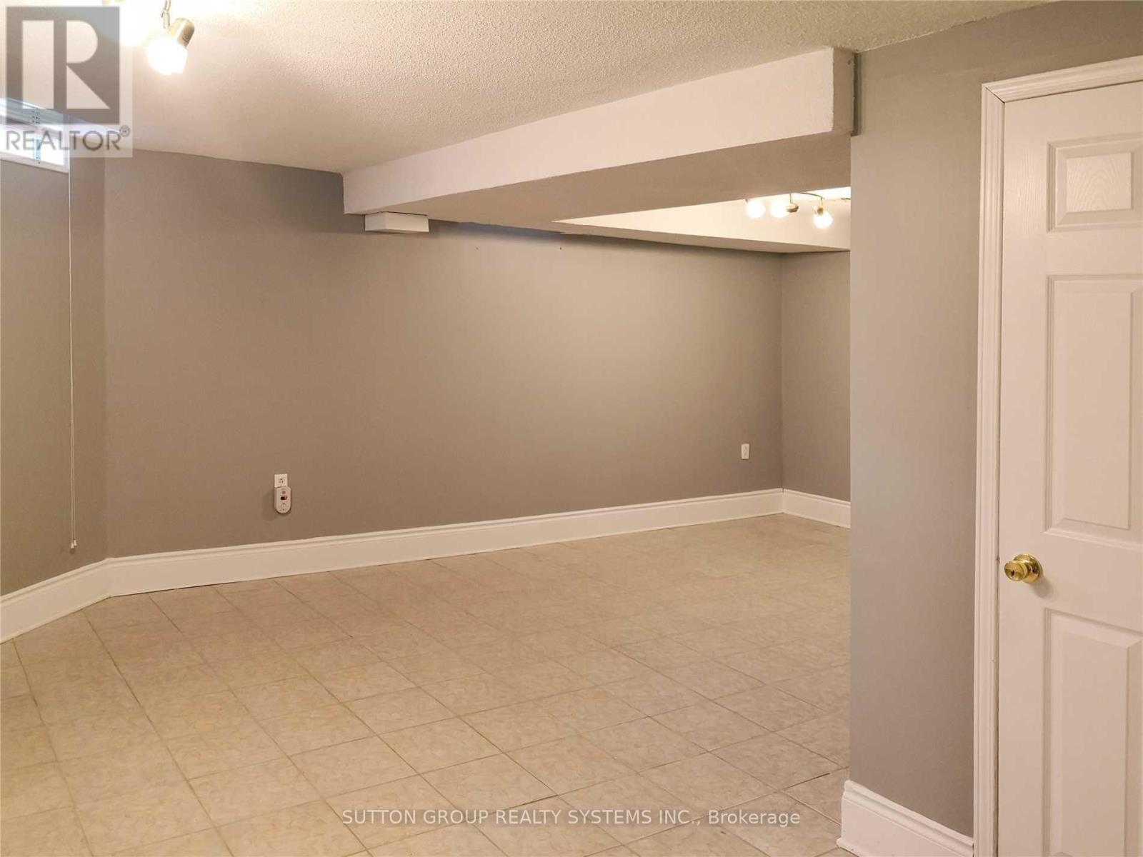 Lower - 6005 Tenth Line, Mississauga, Ontario  L5N 5S6 - Photo 2 - W13682060