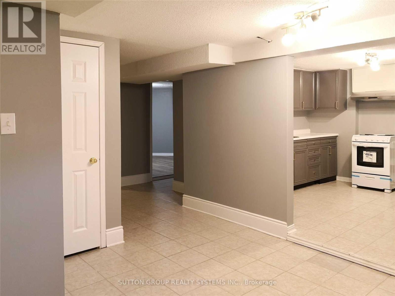Lower - 6005 Tenth Line, Mississauga, Ontario  L5N 5S6 - Photo 4 - W13682060