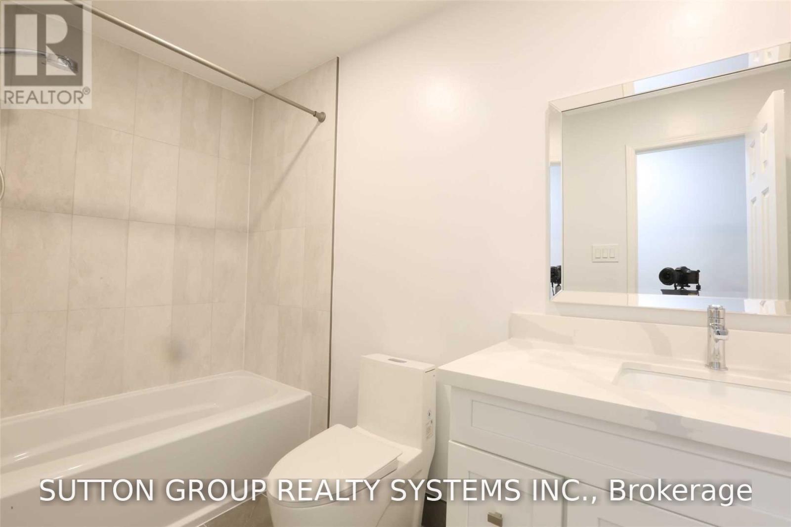 Upper - 6005 Tenth Line, Mississauga, Ontario  L5N 5S6 - Photo 13 - W13682070