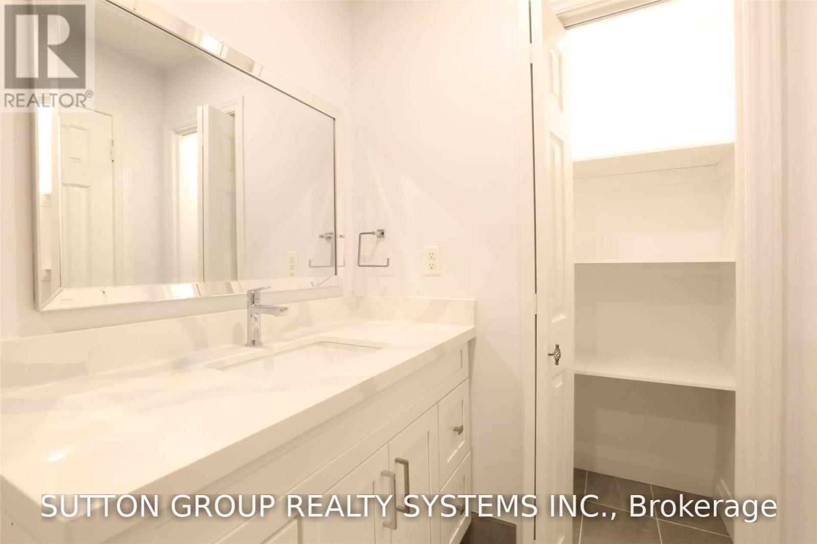 Upper - 6005 Tenth Line, Mississauga, Ontario  L5N 5S6 - Photo 14 - W13682070