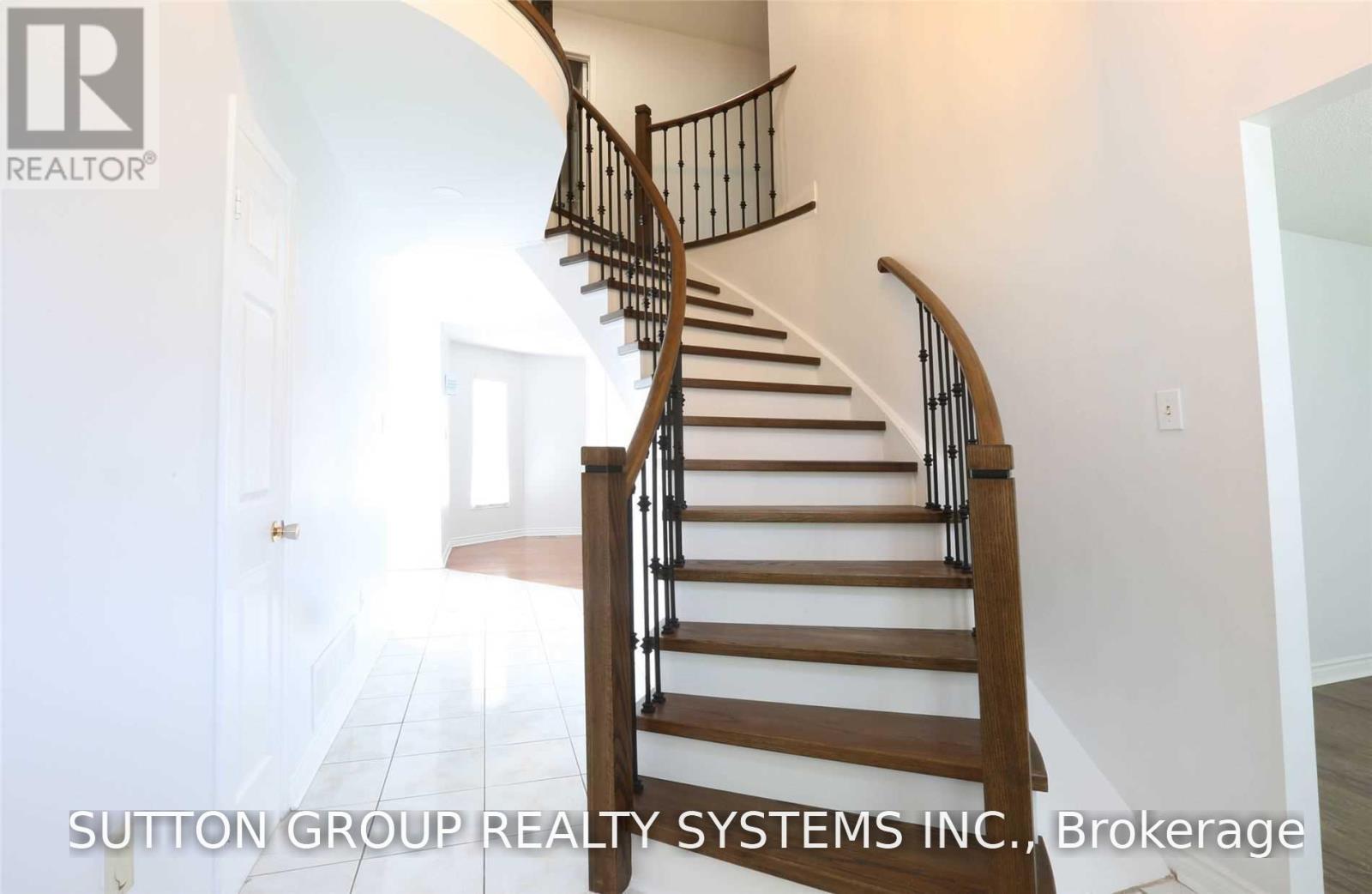 Upper - 6005 Tenth Line, Mississauga, Ontario  L5N 5S6 - Photo 2 - W13682070