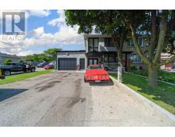 22 NEAMES CRESCENT, Toronto, Ontario