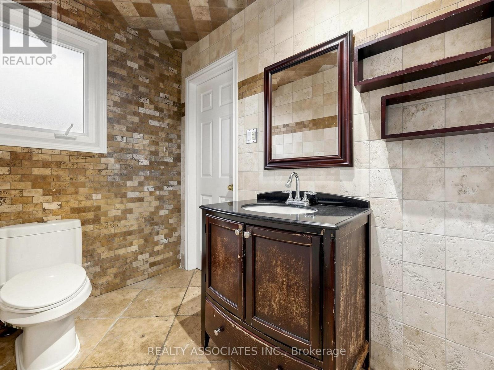96 Zinnia Place S, Vaughan, Ontario  L4L 6G7 - Photo 26 - N13592408