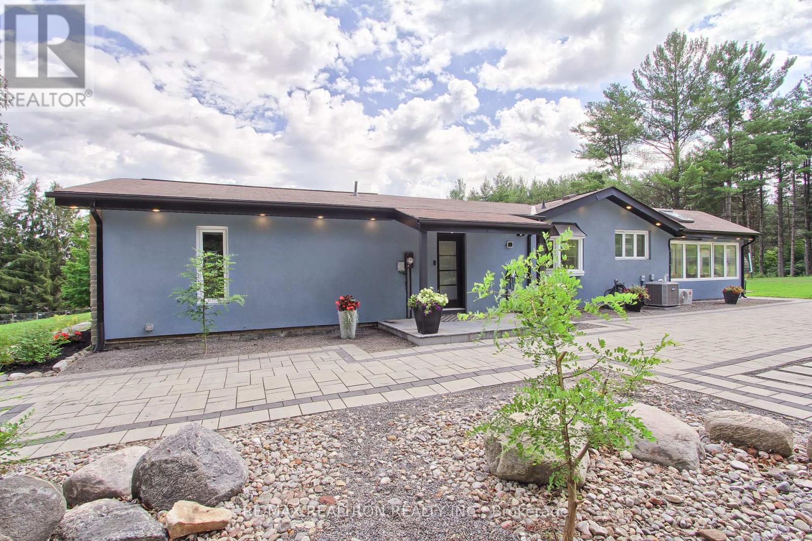 3433 Mount Albert Road, East Gwillimbury, Ontario  L0G 1V0 - Photo 3 - N13681906