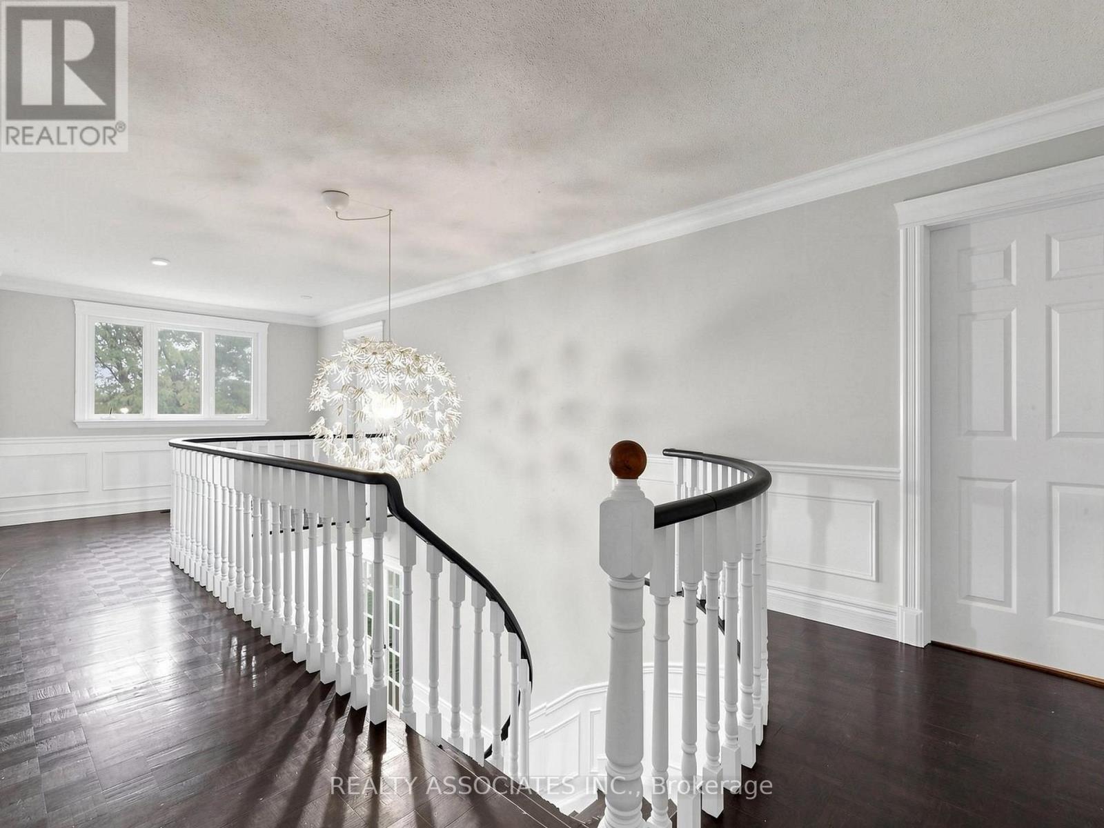 96 Zinnia Place S, Vaughan, Ontario  L4L 6G7 - Photo 19 - N13592408