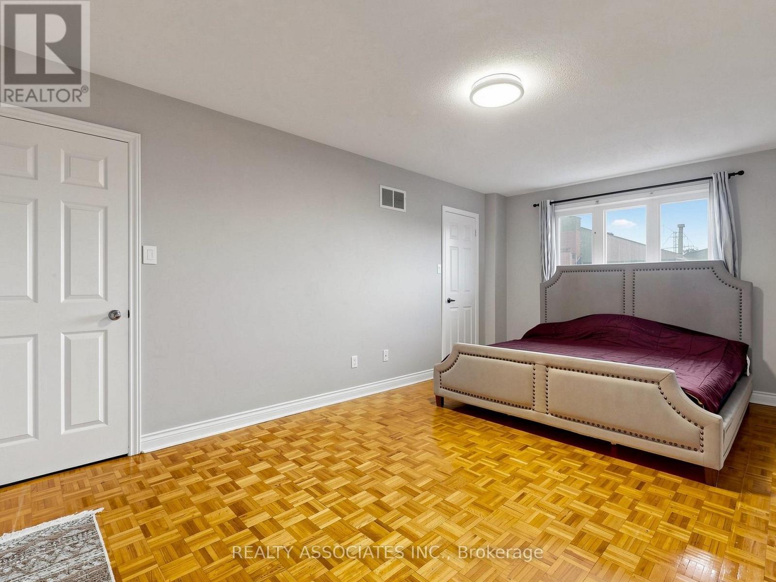 96 Zinnia Place S, Vaughan, Ontario  L4L 6G7 - Photo 23 - N13592408