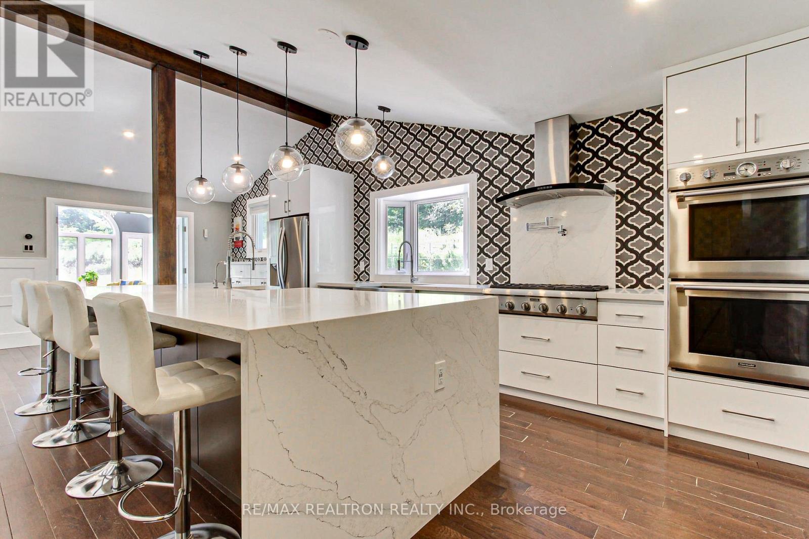 3433 Mount Albert Road, East Gwillimbury, Ontario  L0G 1V0 - Photo 8 - N13681906