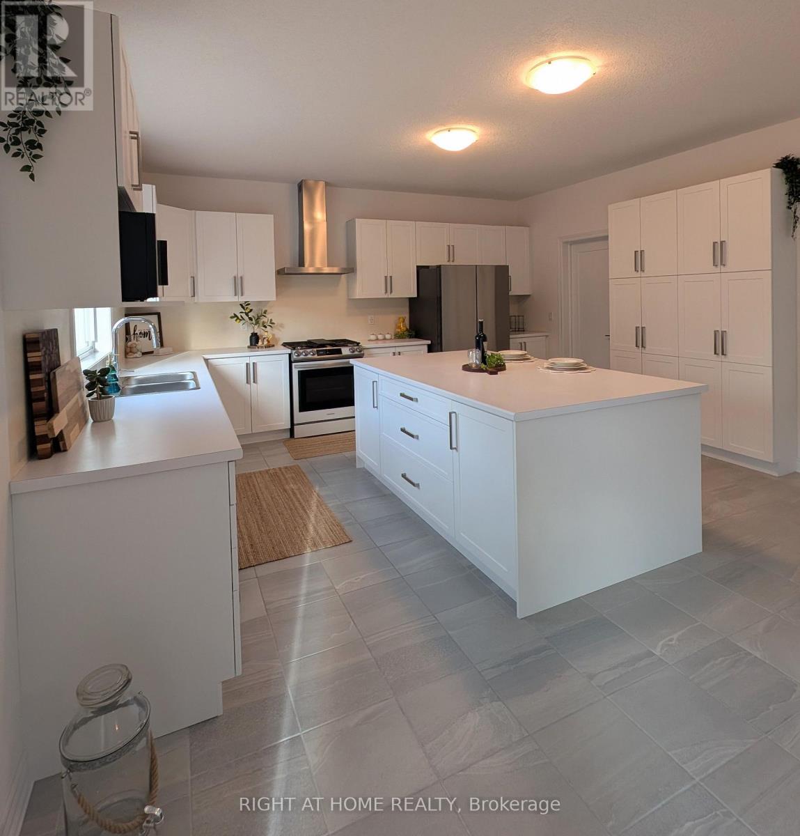 155 Plewes Drive, Collingwood, Ontario  L9Y 5M5 - Photo 21 - S13652478