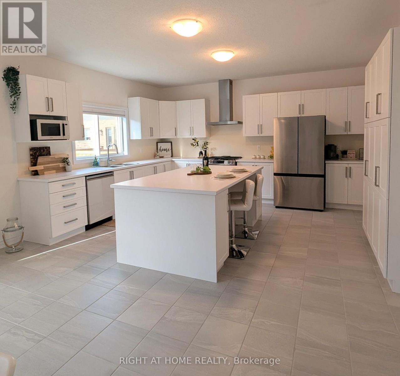 155 Plewes Drive, Collingwood, Ontario  L9Y 5M5 - Photo 22 - S13652478