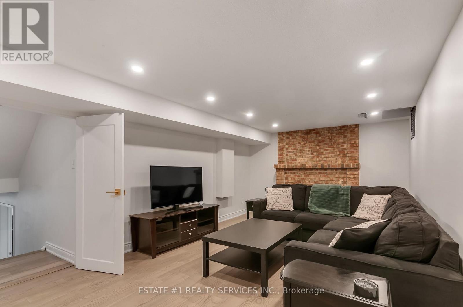 4212 Powderhorn Crescent, Mississauga, Ontario  L5L 3B9 - Photo 29 - W13680152