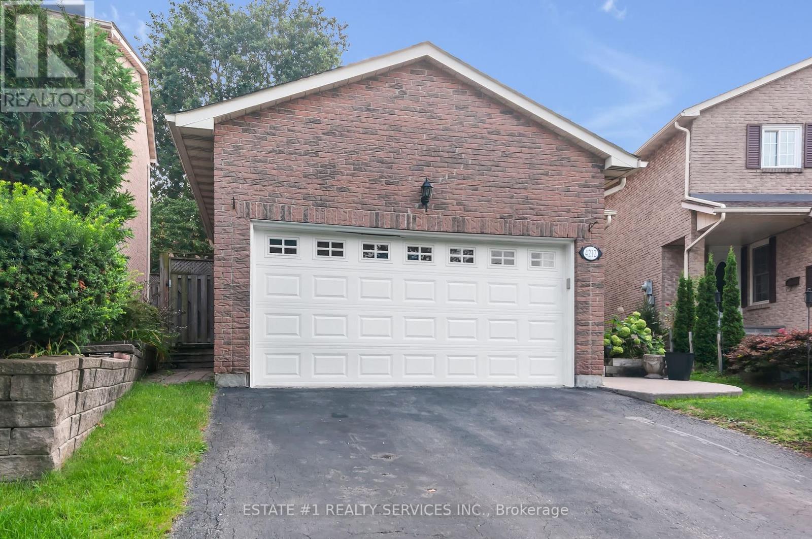 4212 Powderhorn Crescent, Mississauga, Ontario  L5L 3B9 - Photo 7 - W13680152
