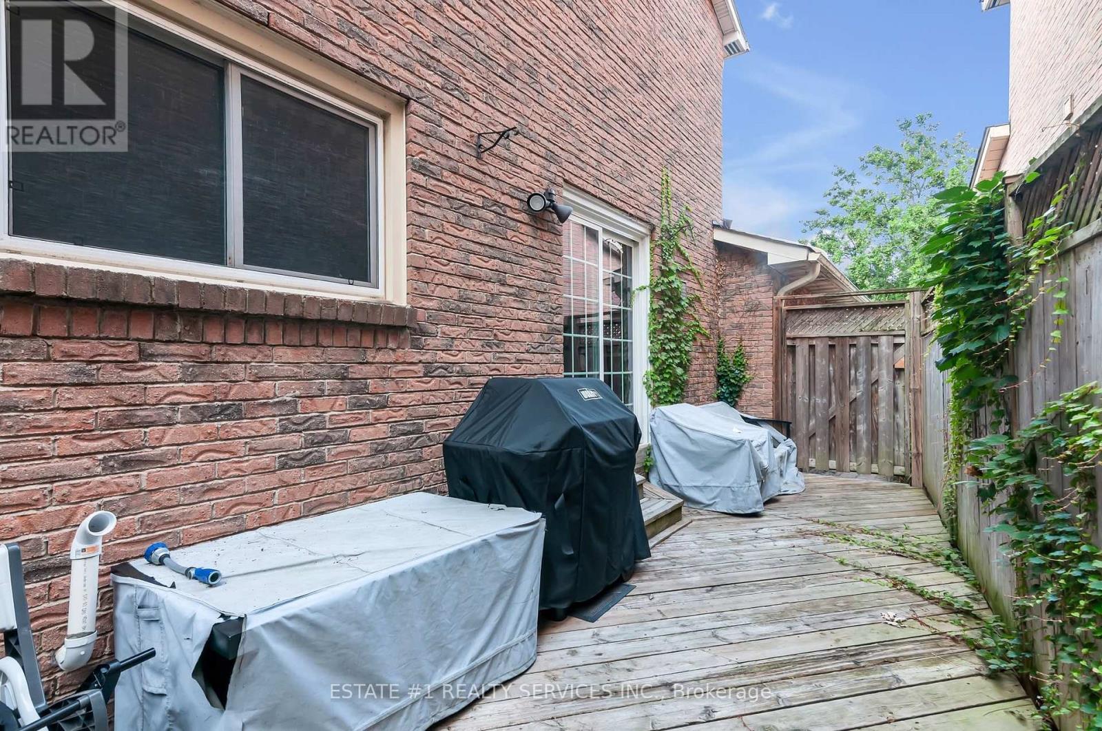 4212 Powderhorn Crescent, Mississauga, Ontario  L5L 3B9 - Photo 5 - W13680152