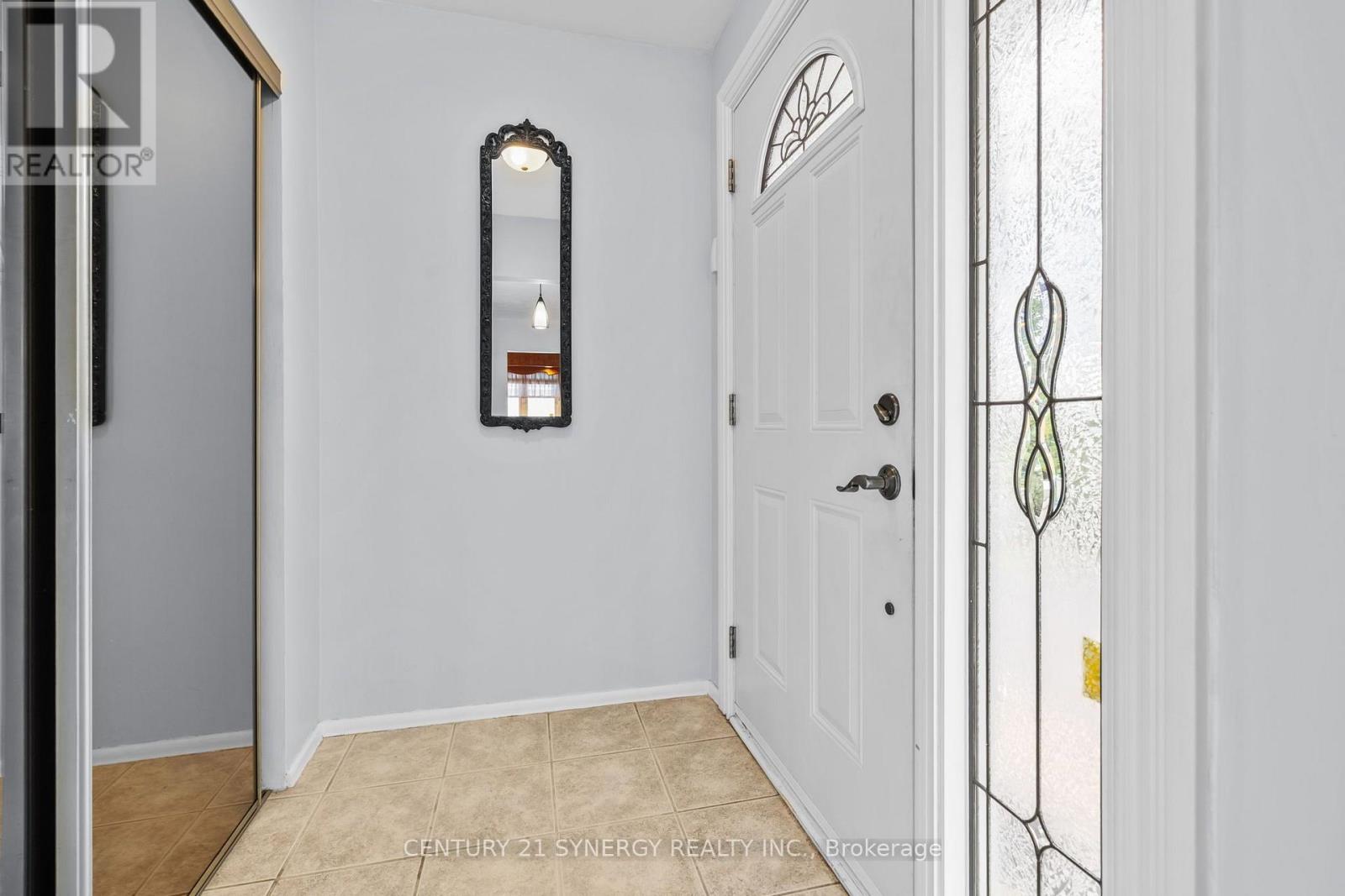2201 Haig Drive, Ottawa, Ontario  K1G 2L3 - Photo 3 - X13544796