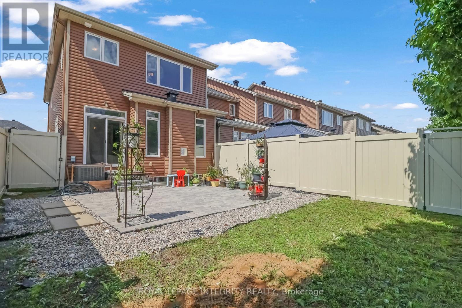 216 Gossamer Street, Ottawa, Ontario  K1C 7G4 - Photo 35 - X13682054