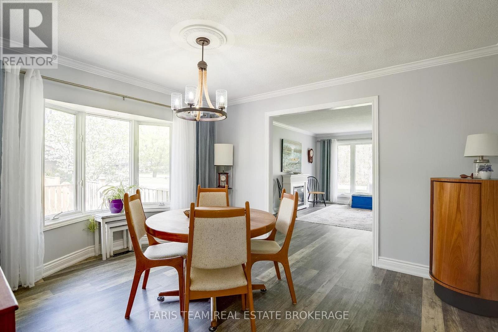 135 Forest Glen Drive, Gravenhurst, Ontario  P1P 1A1 - Photo 12 - X13682100