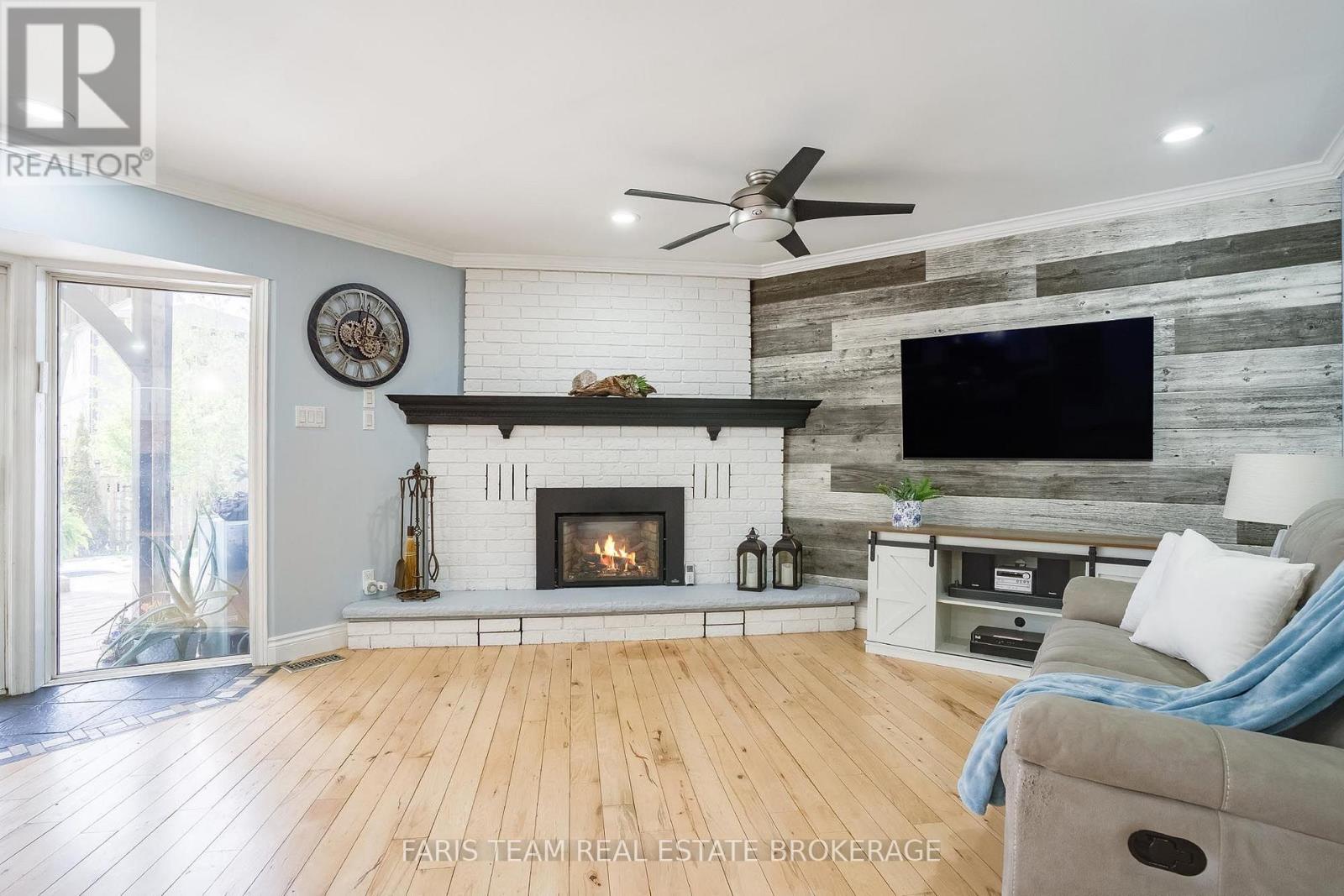 135 Forest Glen Drive, Gravenhurst, Ontario  P1P 1A1 - Photo 15 - X13682100