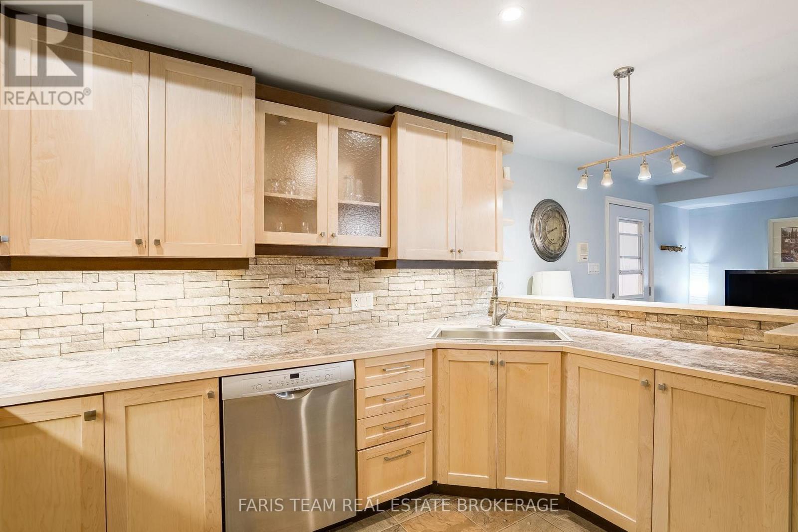 135 Forest Glen Drive, Gravenhurst, Ontario  P1P 1A1 - Photo 32 - X13682100
