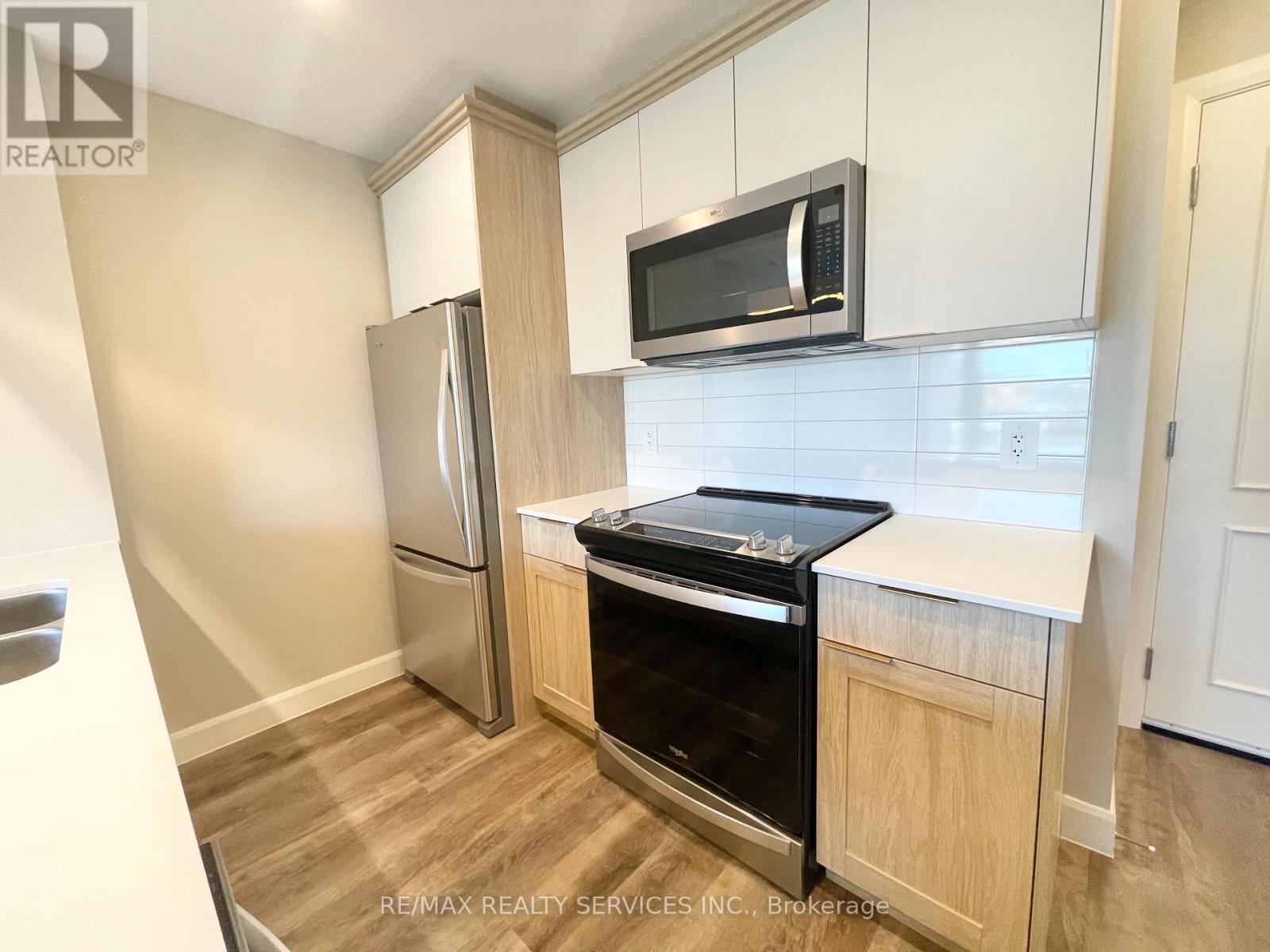 213 - 34 Norman Street, Brantford, Ontario N3R 2Y1 - Photo 8 - X13554454