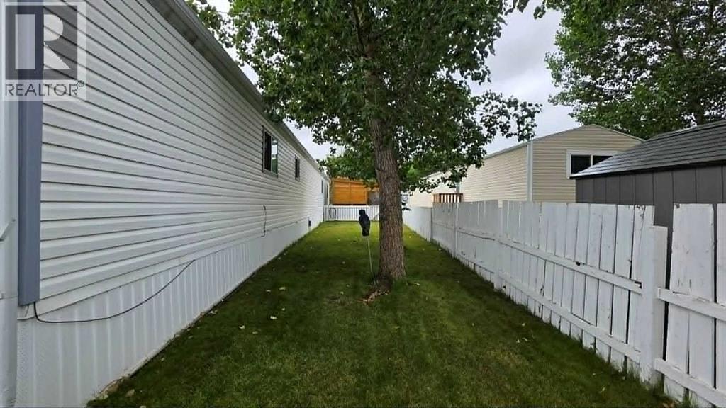49, 4000 13 Avenue SE, Medicine Hat, Alberta  T1B 1J3 - Photo 32 - A2336463