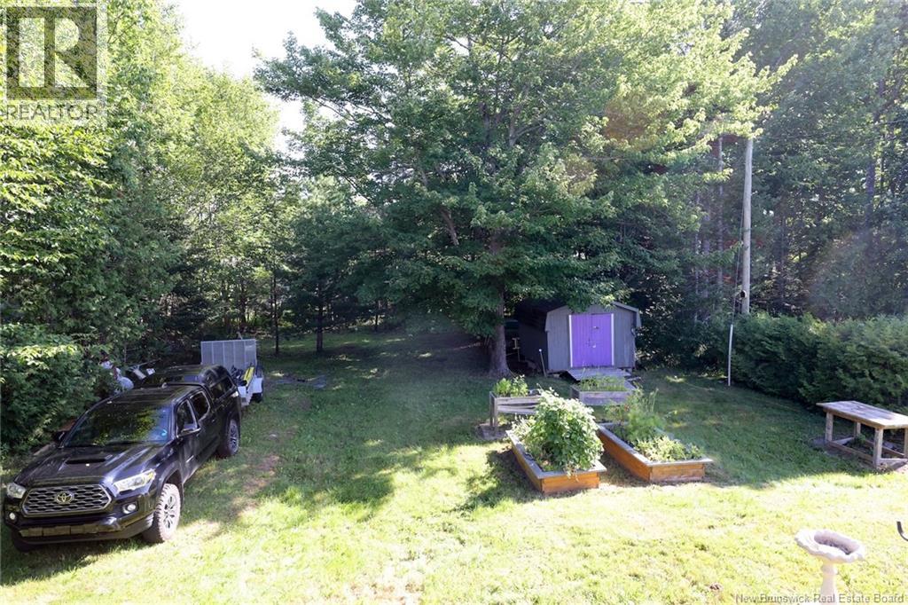 38 Pine Ridge Avenue, New Maryland, New Brunswick  E3C 1C6 - Photo 6 - NB146147