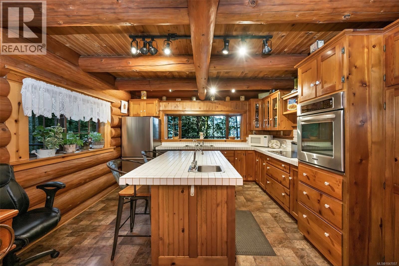8965 Meades Creek Rd, Lake Cowichan, British Columbia  V0R 2G0 - Photo 29 - 1047057