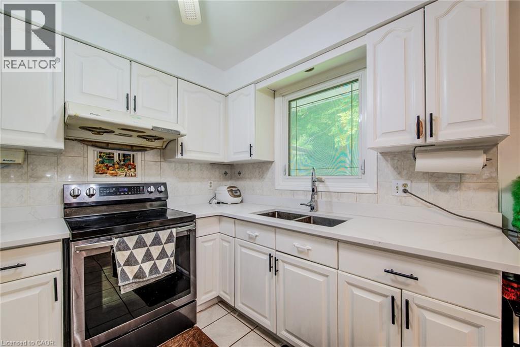 282 Driftwood Drive, Kitchener, Ontario  N2N 1X6 - Photo 16 - 40854867