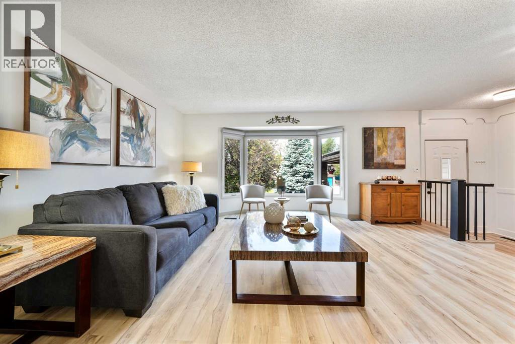 40 Silver Ridge Court NW, Calgary, Alberta  T3B 4V5 - Photo 14 - A2326233