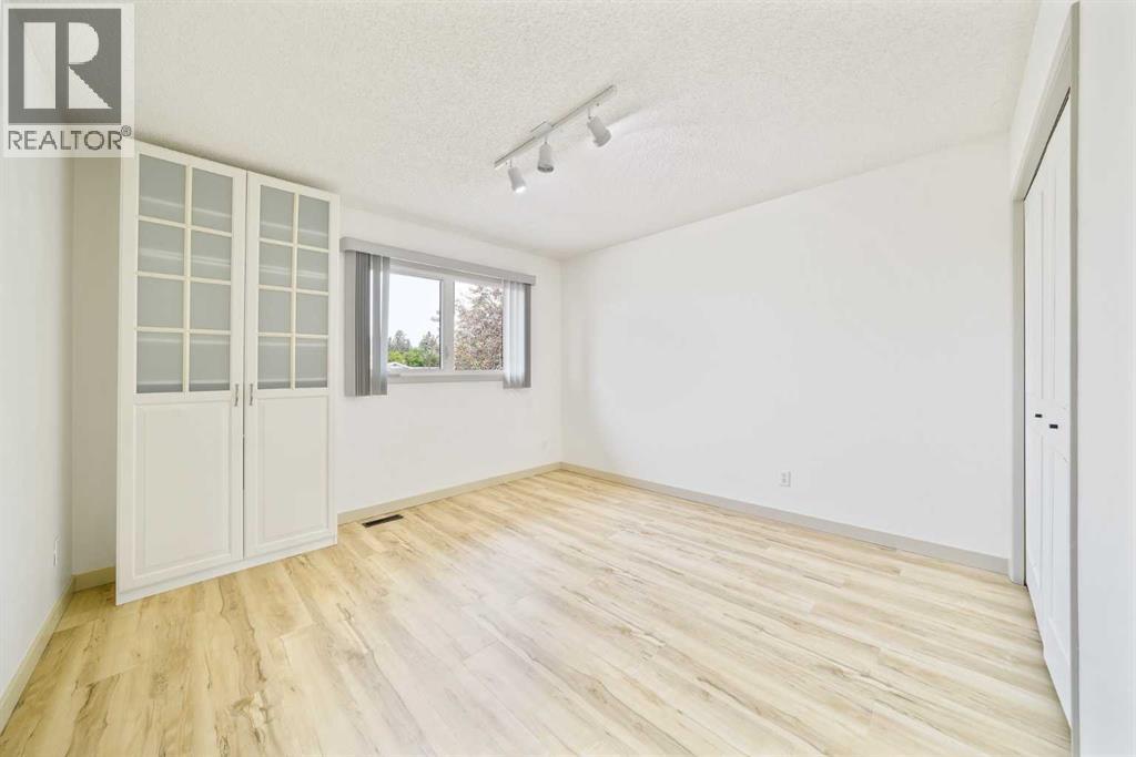 40 Silver Ridge Court NW, Calgary, Alberta  T3B 4V5 - Photo 36 - A2326233