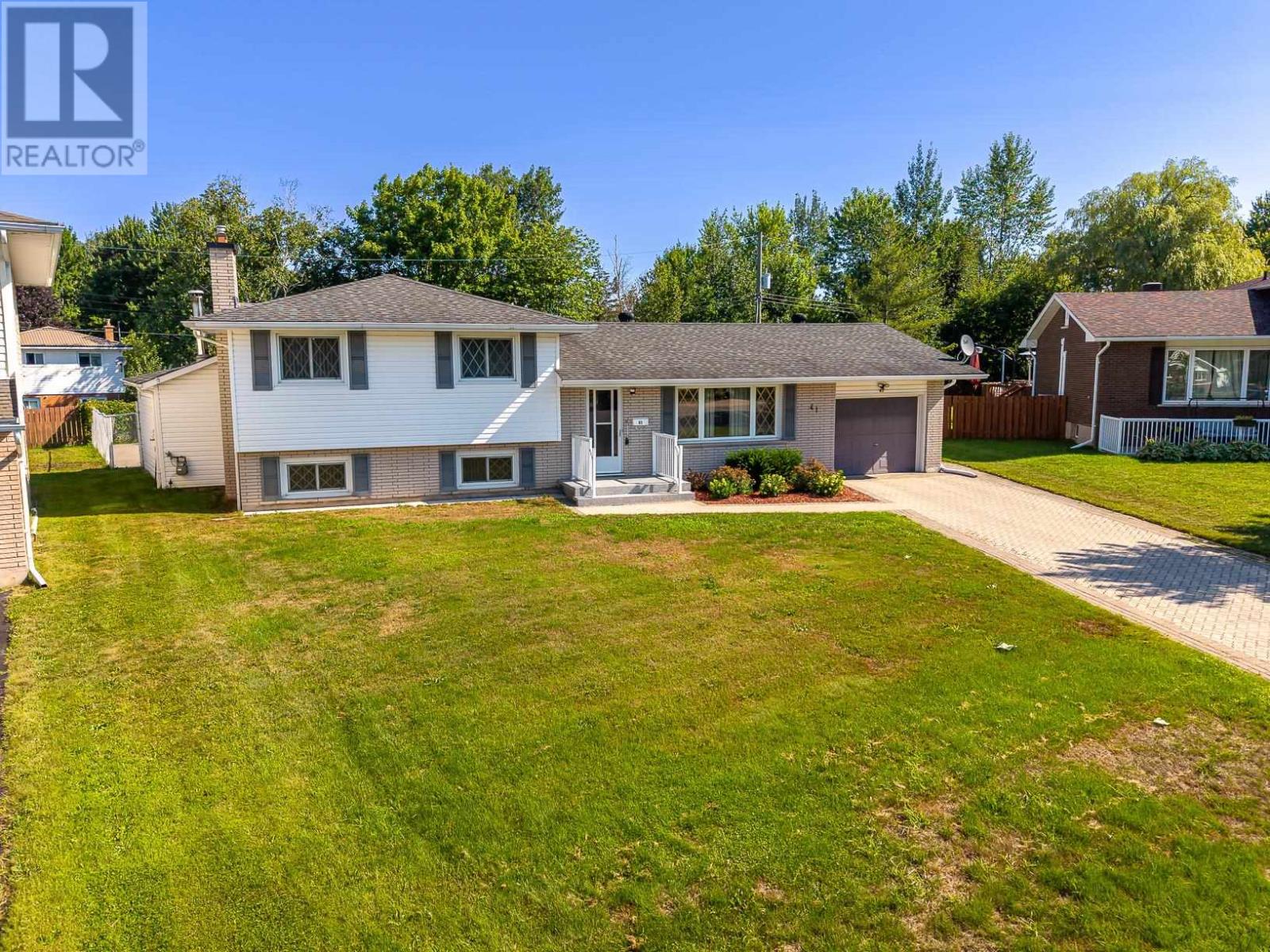 41 Peacock Cres, Sault Ste Marie, Ontario  P6B 3X4 - Photo 40 - SM262199