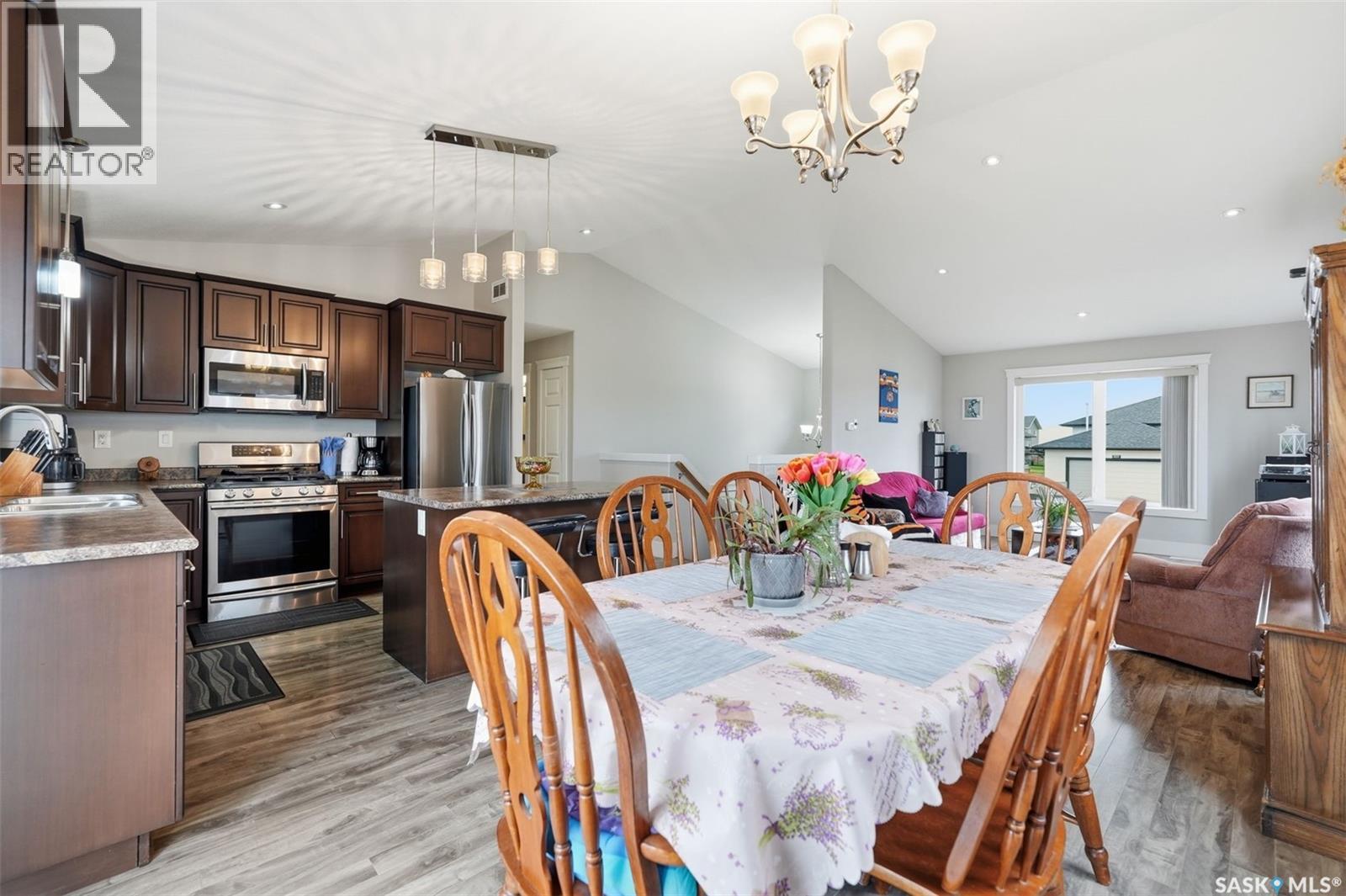 341 Hamm Court, Aberdeen, Saskatchewan  S0K 0A0 - Photo 11 - SK045760