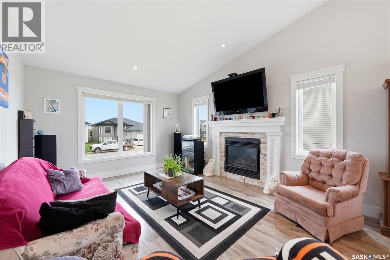 341 Hamm Court, Aberdeen, Saskatchewan  S0K 0A0 - Photo 4 - SK045760