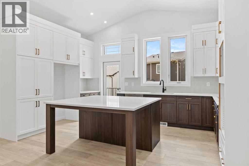 101 Creekstone Hill SW, Calgary, Alberta  T3P 2V3 - Photo 10 - A2311636