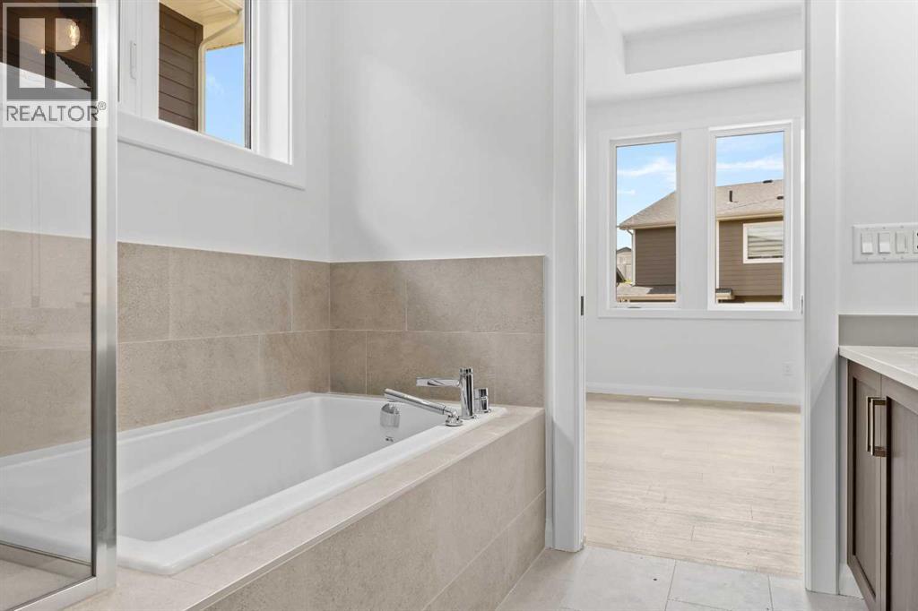 101 Creekstone Hill SW, Calgary, Alberta  T3P 2V3 - Photo 22 - A2311636