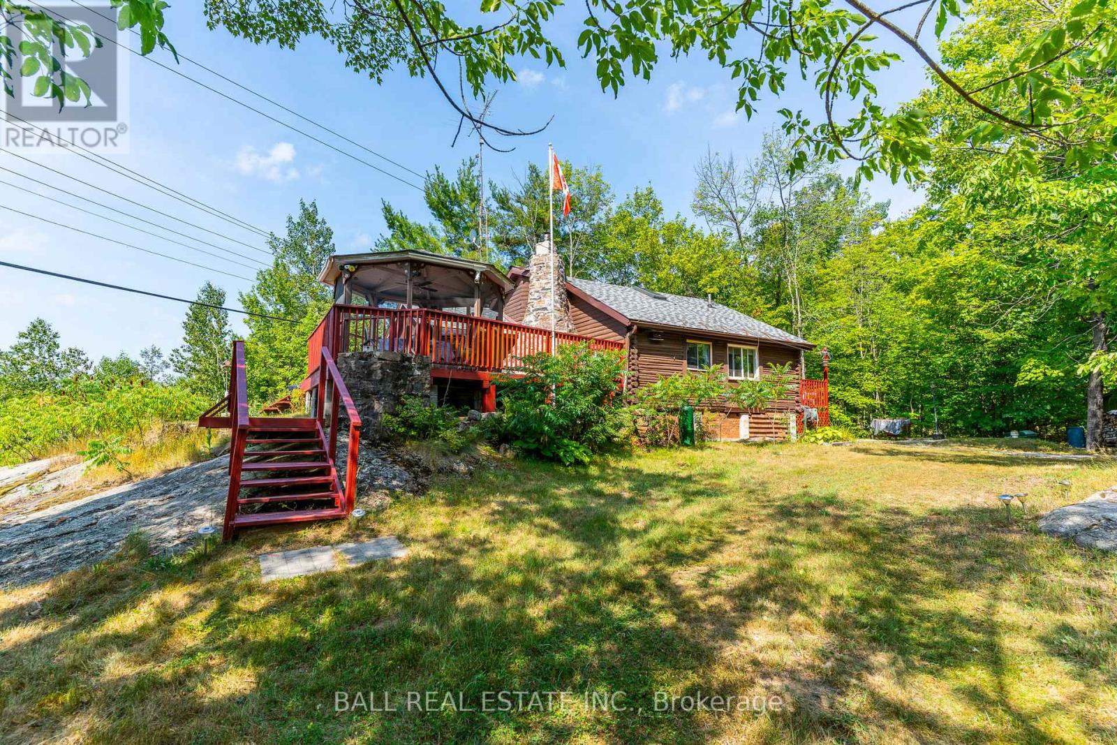 1017 Ewles Drive, Minden Hills, Ontario  K0M 2L1 - Photo 2 - X12966764