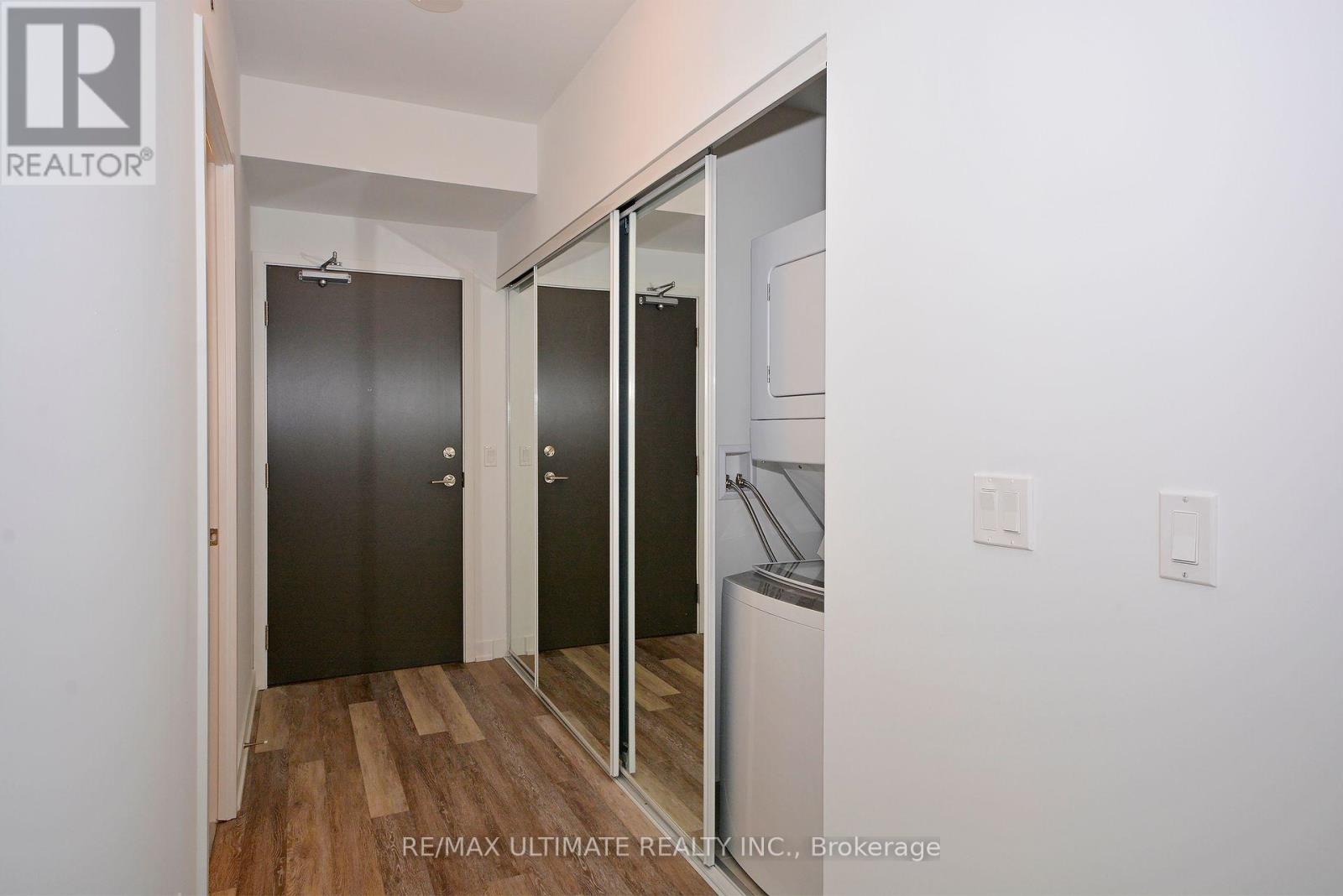 401 - 5180 Yonge Street, Toronto, Ontario  M2N 5P6 - Photo 2 - C13682178