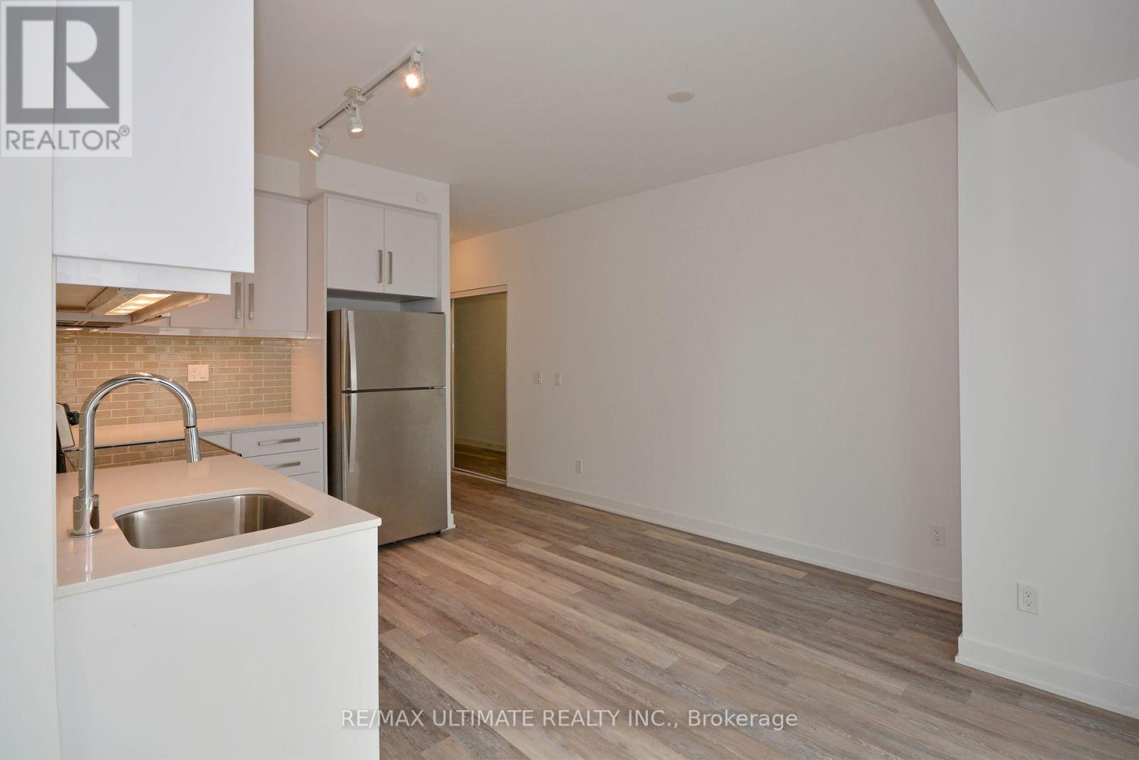 401 - 5180 Yonge Street, Toronto, Ontario  M2N 5P6 - Photo 5 - C13682178