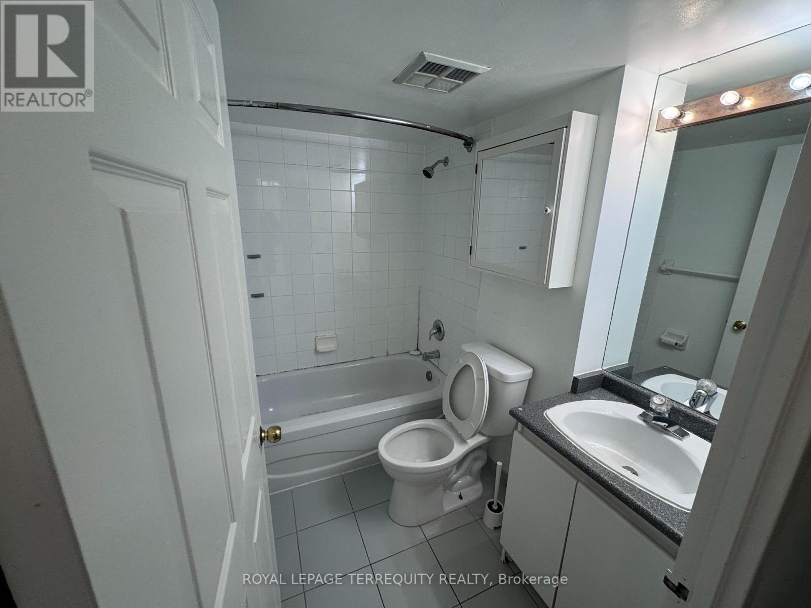 907 - 736 Bay Street, Toronto, Ontario  M5G 2M4 - Photo 5 - C13682184