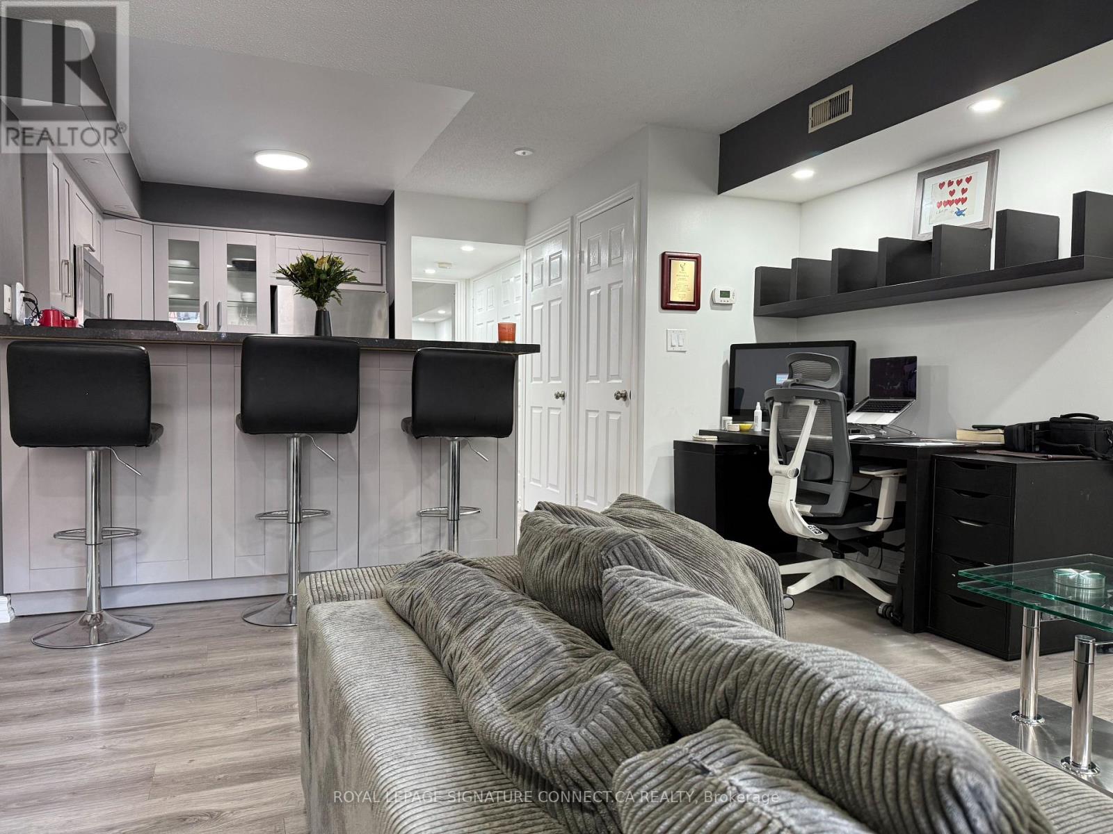 TH39 - 208 NIAGARA STREET, Toronto, Ontario
